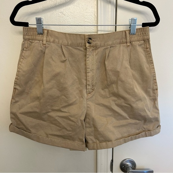 NWT BDG Blair Chino Pleated Shorts Khaki Cotton Twill Size Medium - Picture 3 of 10